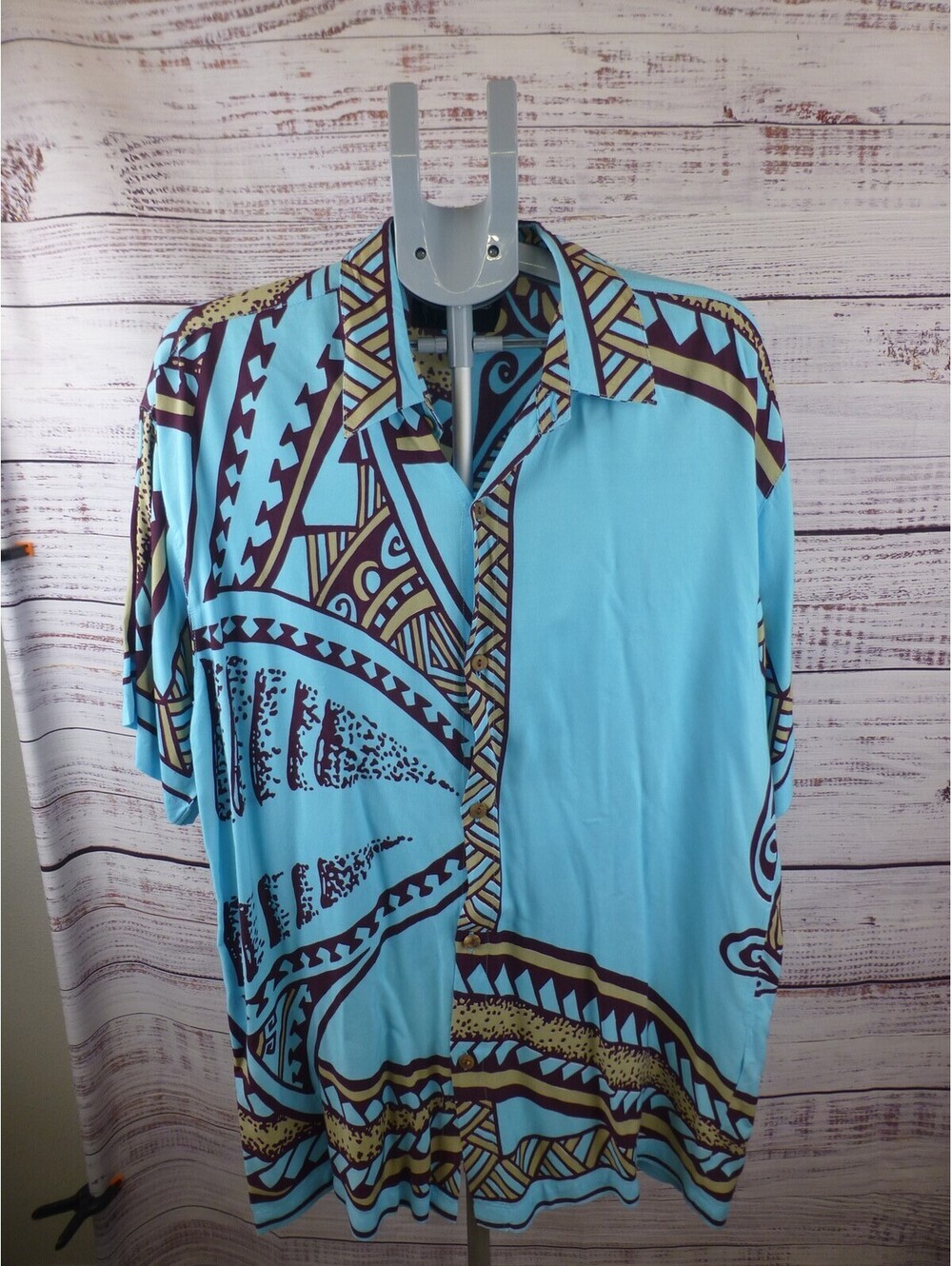 Kamure Designed in Tahiti Men's XL Rayon Tribal Print Hawaiian Button Down G4A